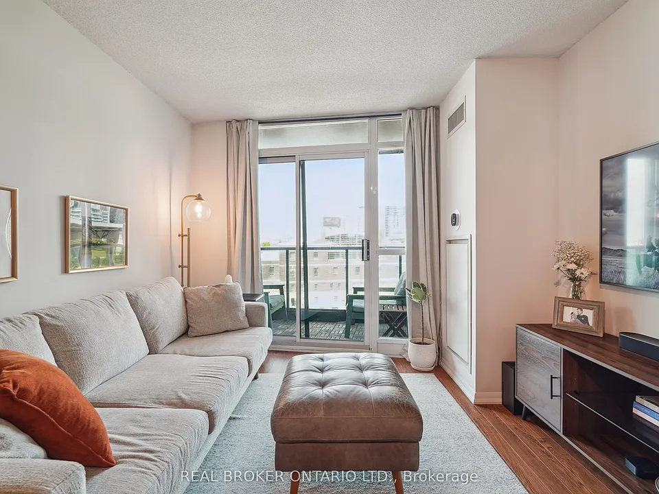 231 Fort York Blvd #615