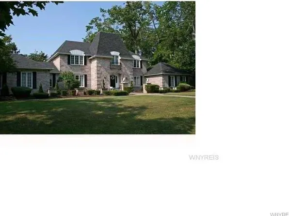 200 Deer Run, Buffalo, NY 14221