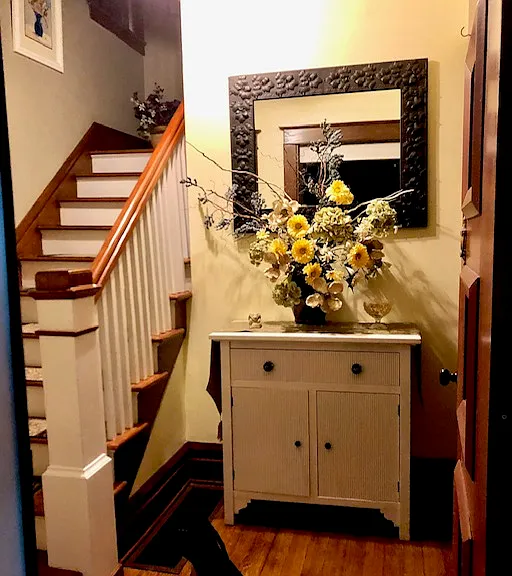 305 Oak St — Photo 3