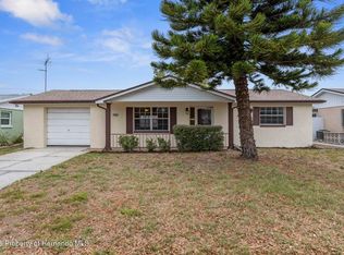 7231 Oak Crest Dr, Port Richey, FL 34668