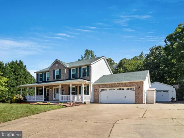 12752 Crescent Run St, La Plata, MD 20646