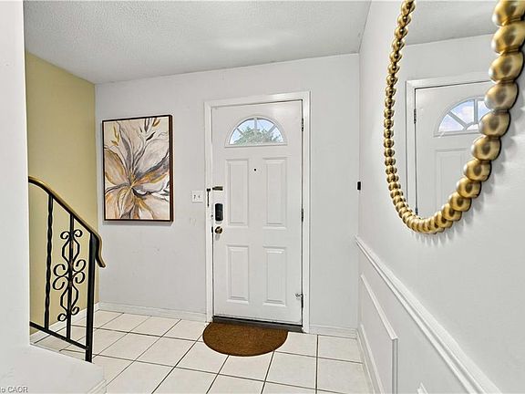 2nd image of 899 Stone Church Rd E #4