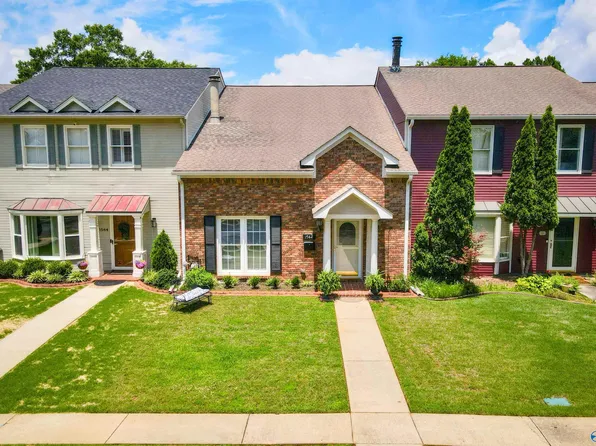 1562 River Bend Pl SE, Decatur, AL 35601