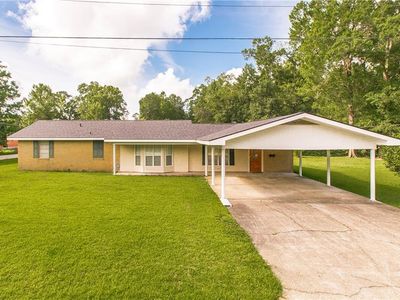 928 S Dogwood Dr, Bogalusa, LA, 70427