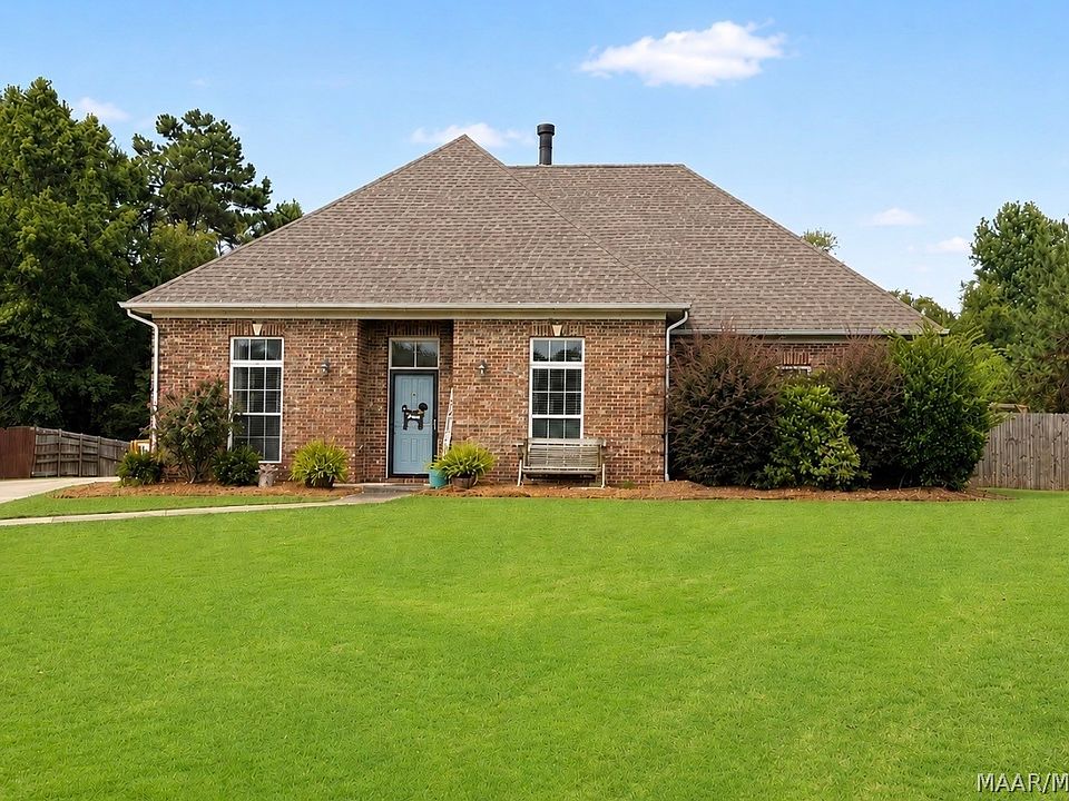 1st image of 9767 Farnham Dr