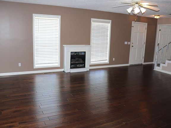 4th image of 48 Peachtree Dr