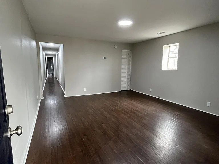 2219 Albion St #C — Photo 2