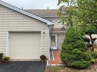 17 Penelope Ct, Mahopac, NY 10541