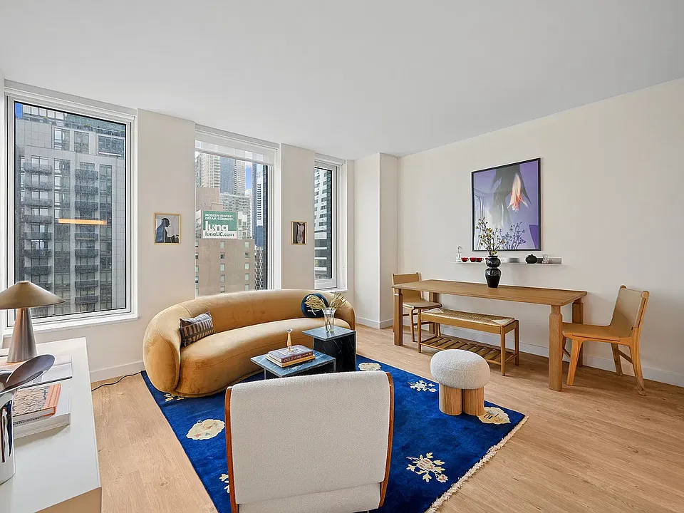 41-46 27th St #2004