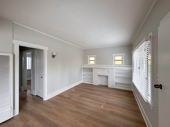 2nd image of 1659 N Lake Ave APT 4