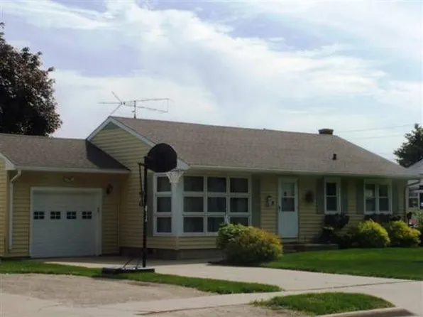 515 Doty St, Waupun, WI 53963