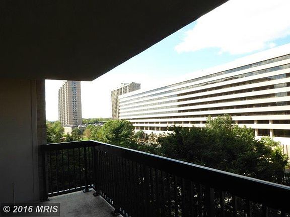 4th image of 3709 S George Mason Dr APT 602E