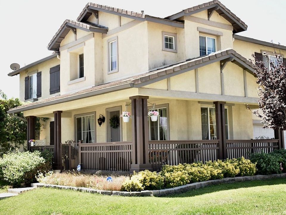 1st image of 302 Bridlewood Ln