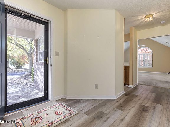 5th image of 7901 Treetops Dr