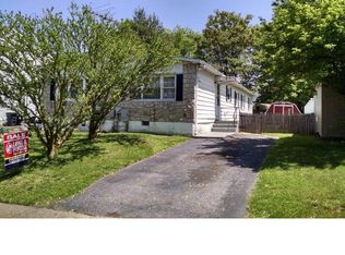 717 Holly Dr, Pottstown, PA 19464