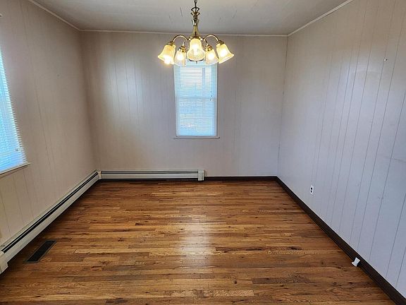 5th image of 141 Oyler Ave