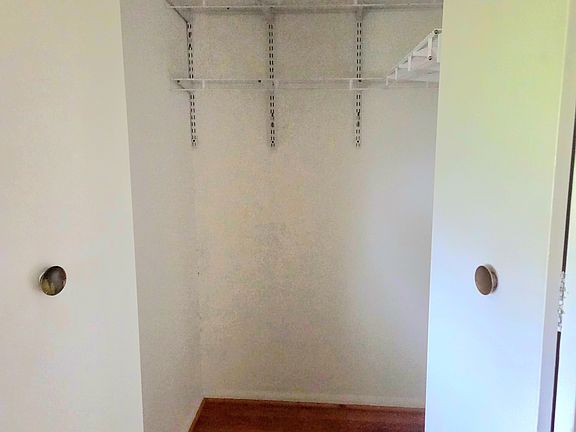 3rd image of 6838 Dale Ave