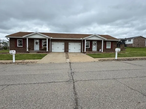 270-272 Oregon Ave, Weirton, WV 26062