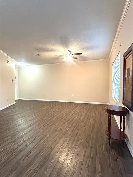 10000 SW 52nd Ave #7 — Photo 7