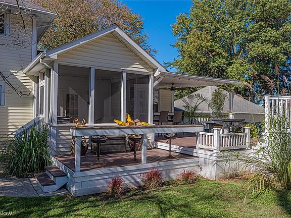4th image of 1520 Prospect St