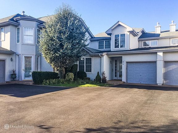 3rd image of 574 Verona Dr