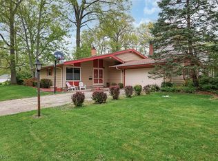 26460 Redwood Dr, Olmsted Falls, OH