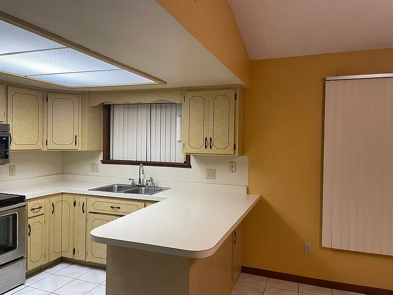 1891 Marysville Dr — Photo 11