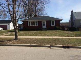 7341 Woodmar Ave, Hammond, IN 46323