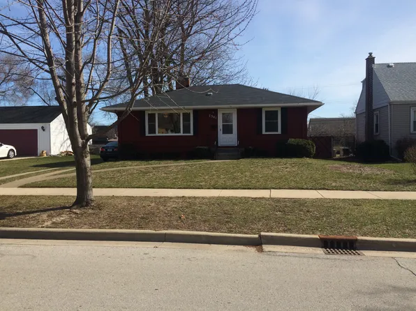 7341 Woodmar Ave, Hammond, IN 46323