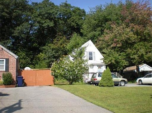 2nd image of 1188 Merrimack Ave