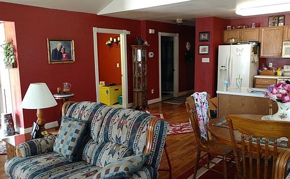 4th image of 404 Stone Hearth Ct