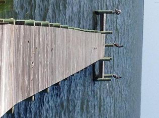 1476 Island Rd, Harkers Island, NC 28531