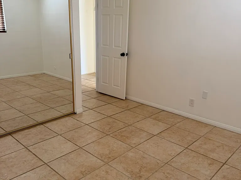 205 Gloxina St — Photo 27