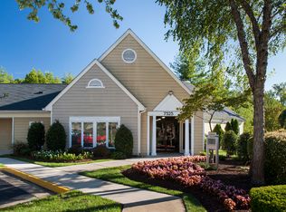 7525 Woodside Ln #514-13, Lorton, VA 22079