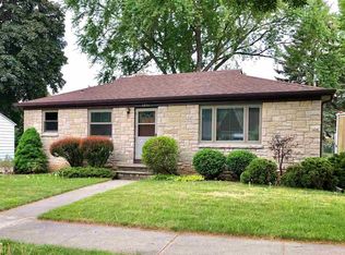 1271 Ridgedale Ct, Green Bay, WI 54304