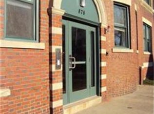 878 Worthington St APT 1R, Springfield, MA 01105
