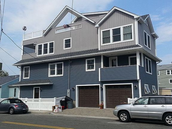 3rd image of 931 W Park Ave
