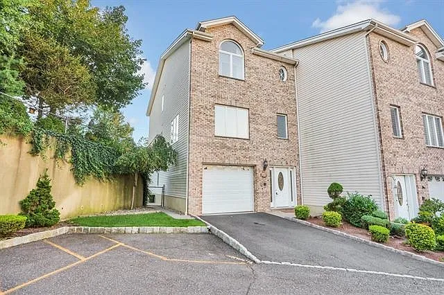 5 Hops Commons Ct — Photo 27