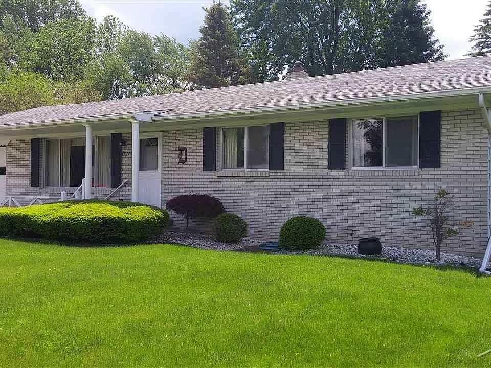 1st image of 4877 Leaside Dr