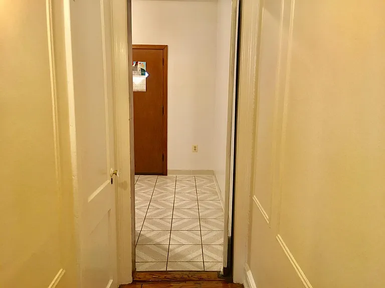 Tibbetts Rd — Photo 10