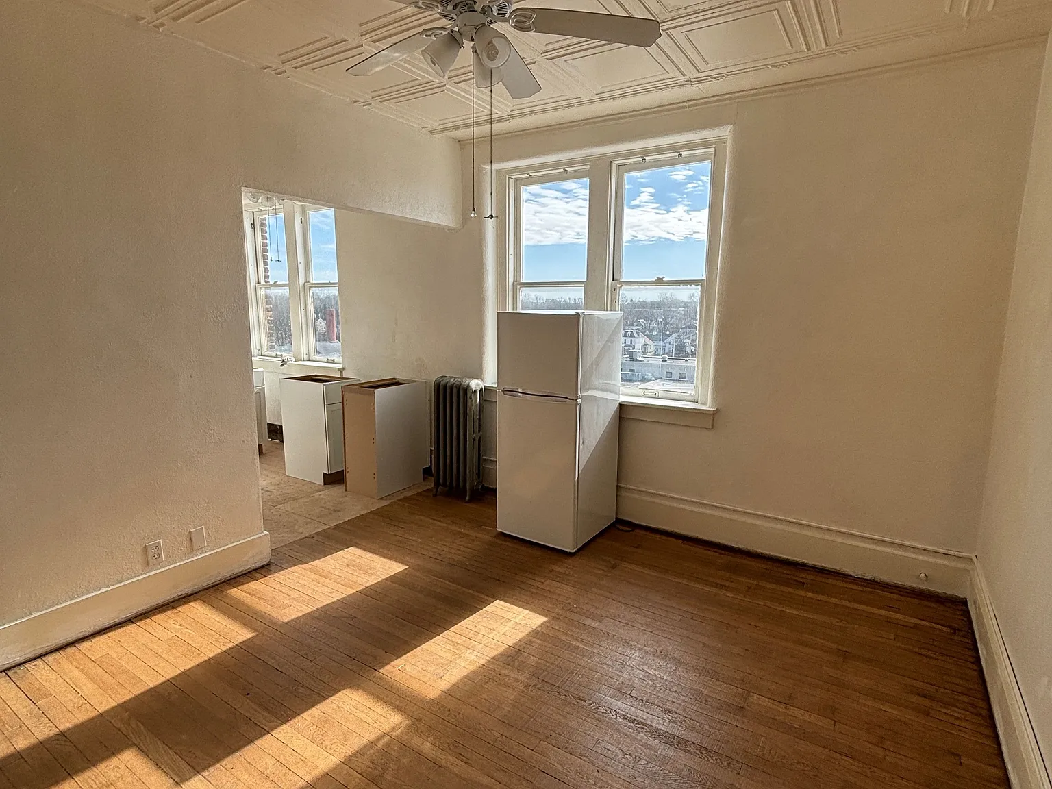 1 bed, 1.0 bath, 375 sqft, $850 — Photo 3
