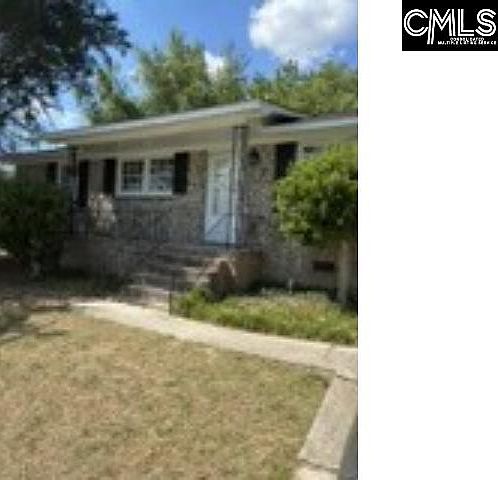 1st image of 141 Parkwood Dr