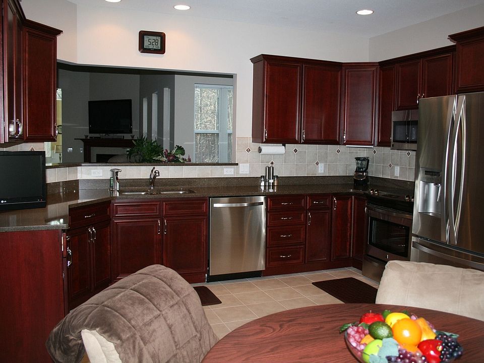 1st image of 9350 The Woodlands Trl