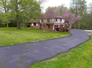 850 S Mumford Dr, Springfield, MO 65809