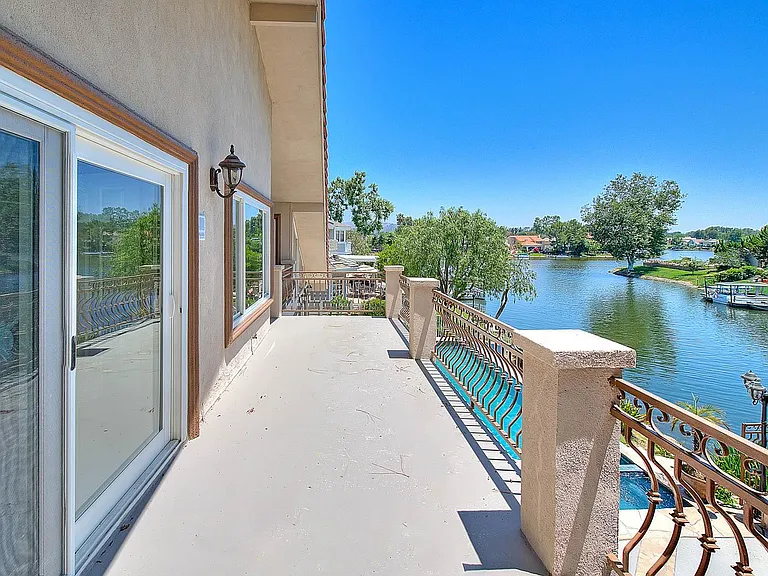 3800 Weatherly Cir — Photo 33