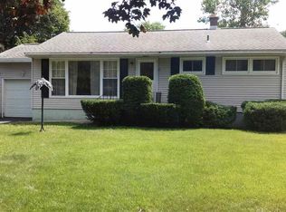 65 Red Fox Dr, Albany, NY 12205