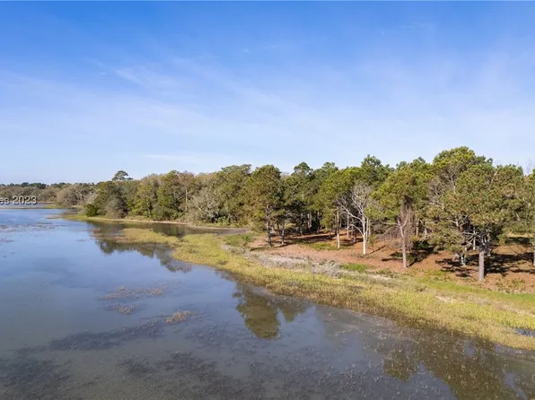 1731 Seaside Rd, Saint Helena Island, SC 29920