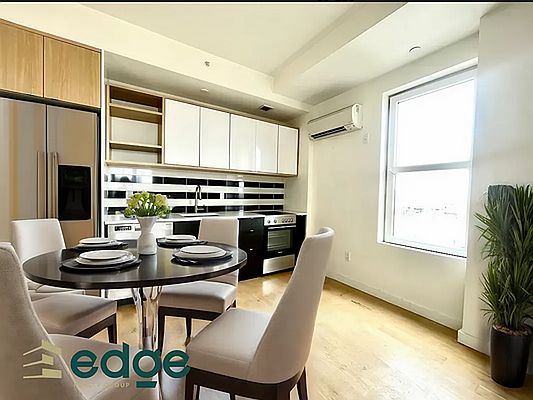 4th image of 2288 Atlantic Ave #7E