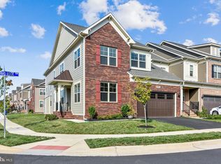 19433 Sassafras Ridge Ter, Leesburg, VA 20176