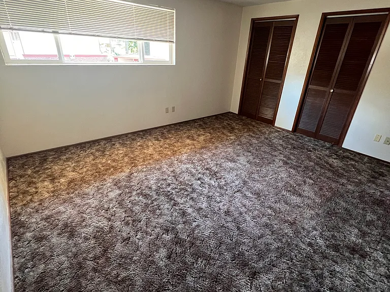 1010 Midway Dr NE #10 — Photo 18